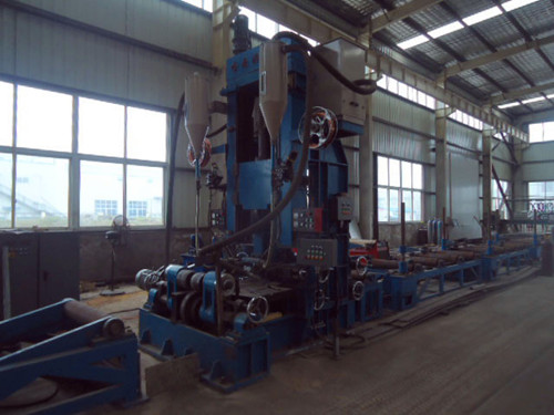 鋼結(jié)構(gòu)網(wǎng)架加工車間鋼板矯直機