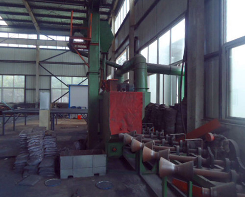 鋼結(jié)構(gòu)網(wǎng)架生產(chǎn)車間拋丸機