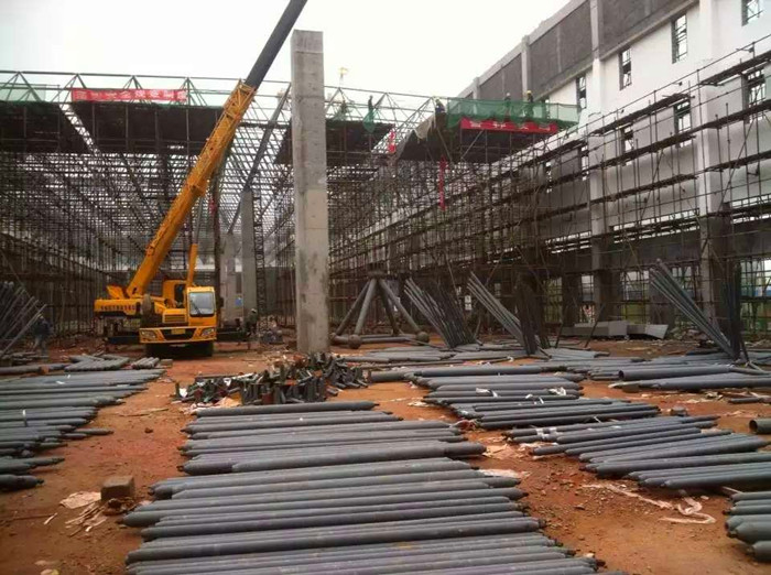 網(wǎng)架安裝現(xiàn)場