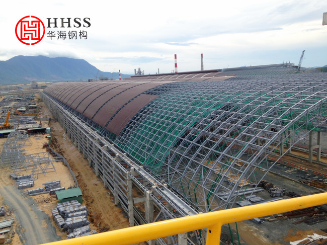 網(wǎng)架安裝現(xiàn)場(chǎng)