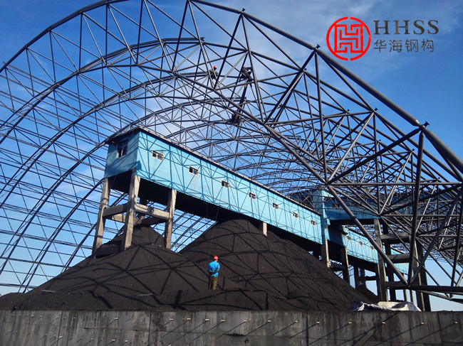 網(wǎng)架安裝現(xiàn)場(chǎng)