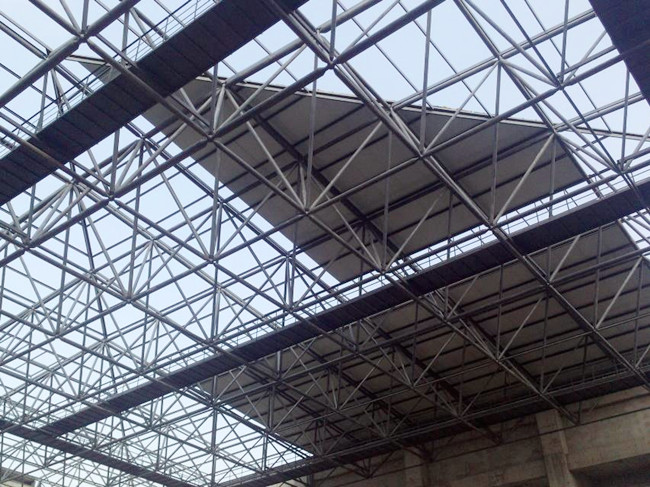 集寧螺栓球網(wǎng)架加工廠家