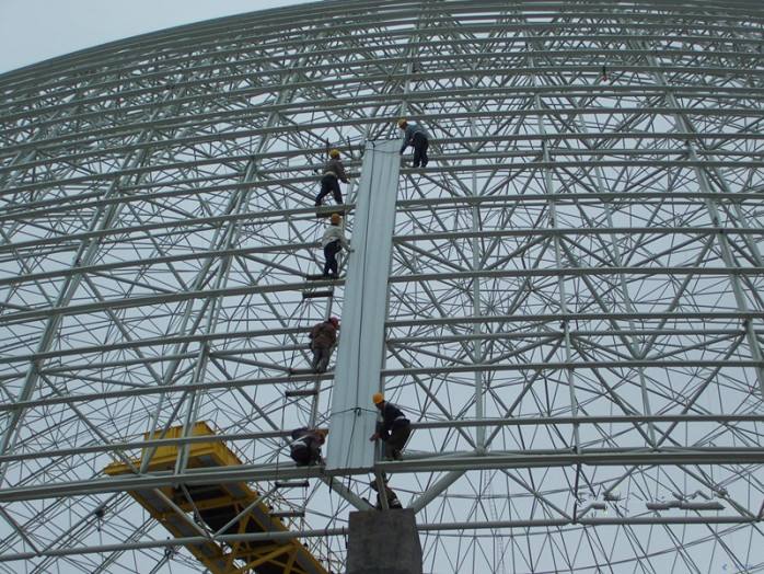 印度電廠干煤棚網(wǎng)架工程